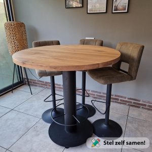 Houten statafel
